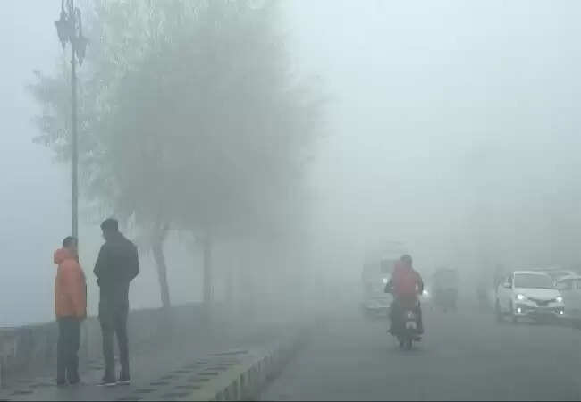 दिल्ली और उत्तर भारत में कड़ाके की सर्दी का अलर्ट, जानें मौसम का हाल