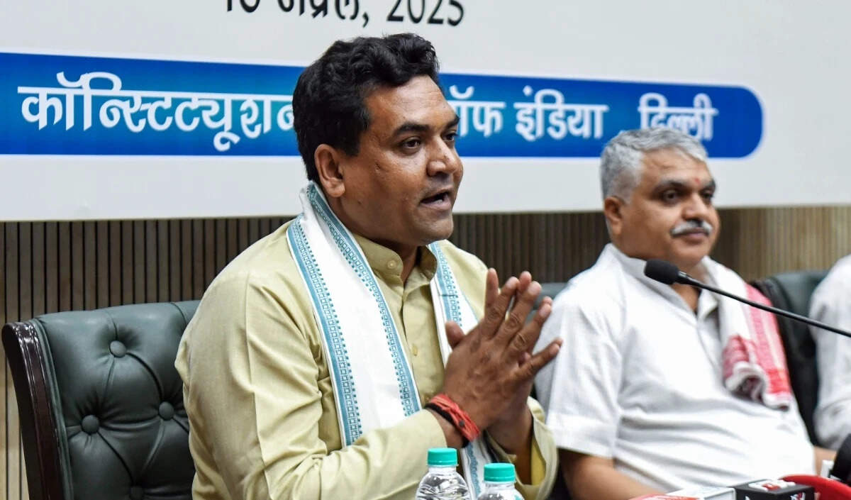 दिल्ली हाई कोर्ट ने कपिल मिश्रा के मामले की सुनवाई स्थगित की