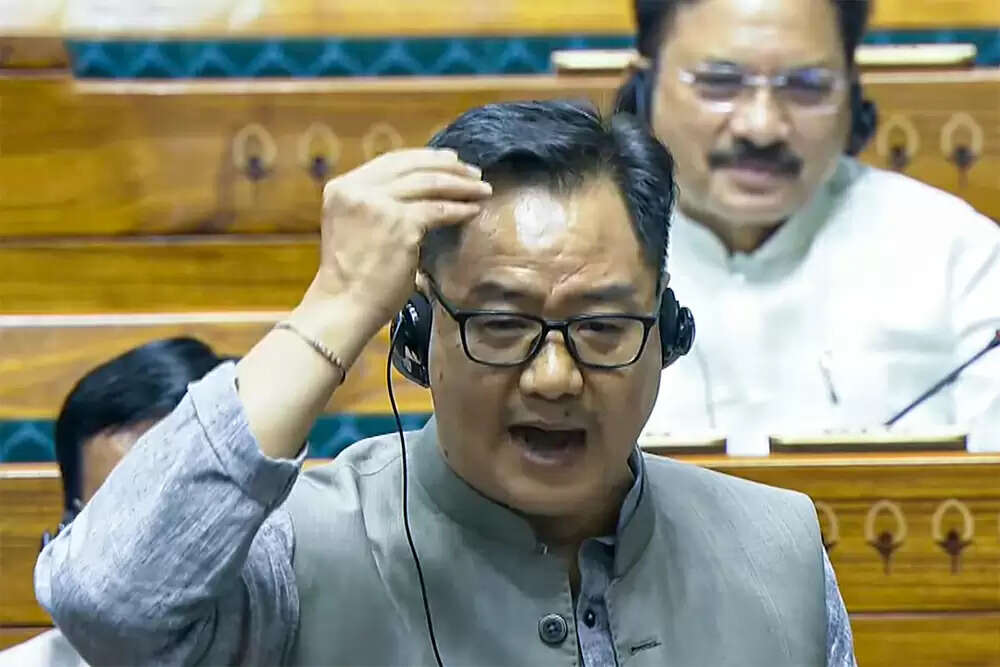 संसद में हंगामे के बीच महत्वपूर्ण खेल विधेयकों पर चर्चा नहीं हो पाई