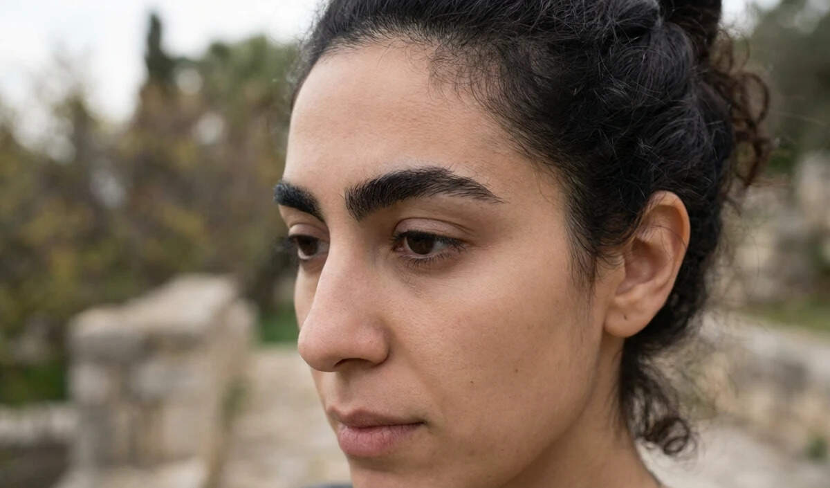 घनी और काली आइब्रो पाने के लिए 4 प्राकृतिक तेल