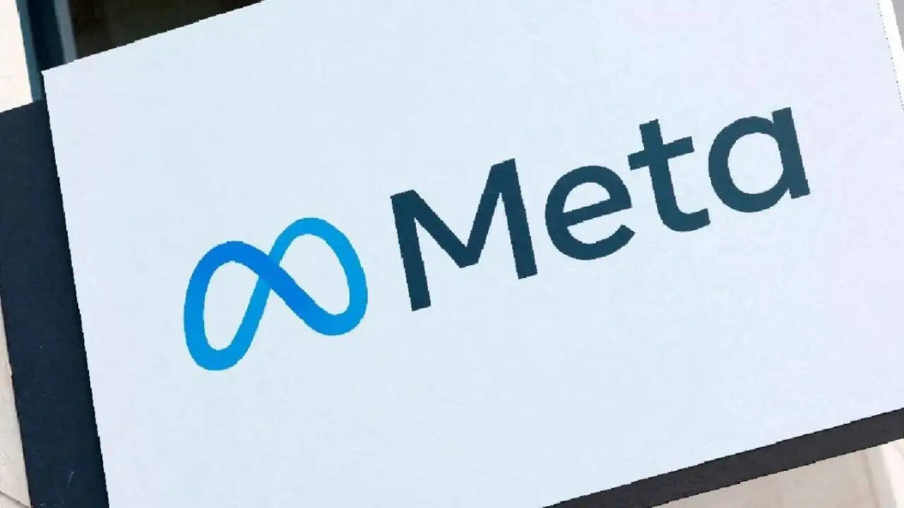 Meta की छंटनी: 8,000 कर्मचारियों की नौकरी पर खतरा, AI पर बढ़ रहा ध्यान