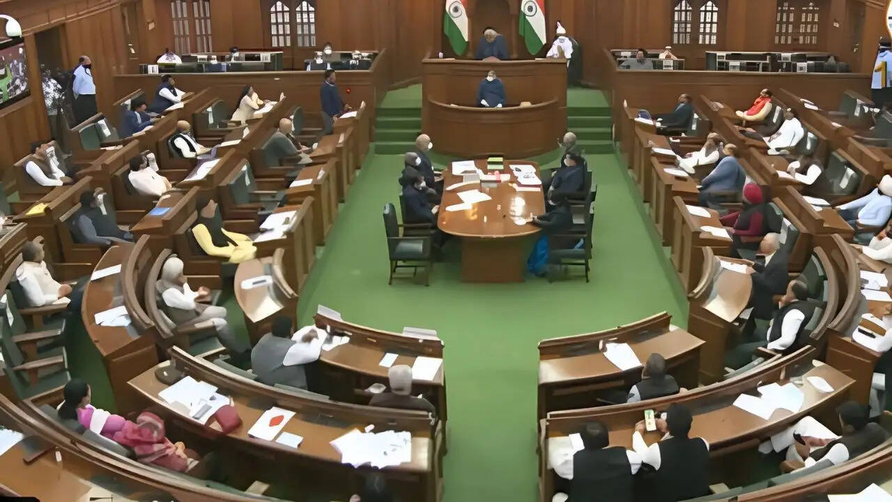 दिल्ली विधानसभा को मिली बम से उड़ाने की धमकी, सुरक्षा बढ़ाई गई