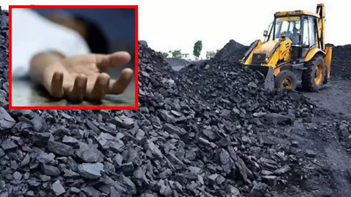 गुजरात में अवैध खान में गिरने से युवक की मौत, गांव में आक्रोश