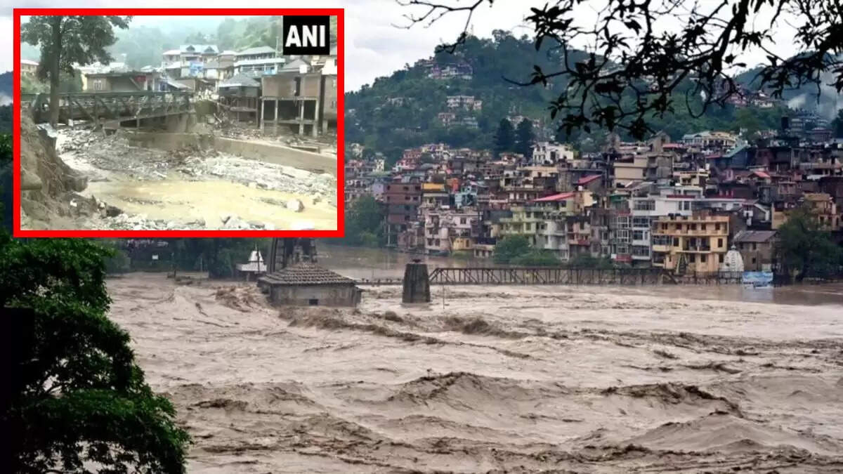हिमाचल प्रदेश में बारिश और बाढ़ से तबाही: 90 लोगों की मौत