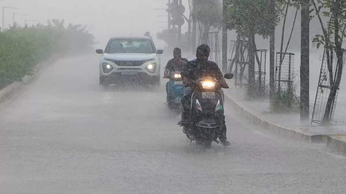 गुजरात में बारिश का अलर्ट: 8 जून तक मौसम की भविष्यवाणी