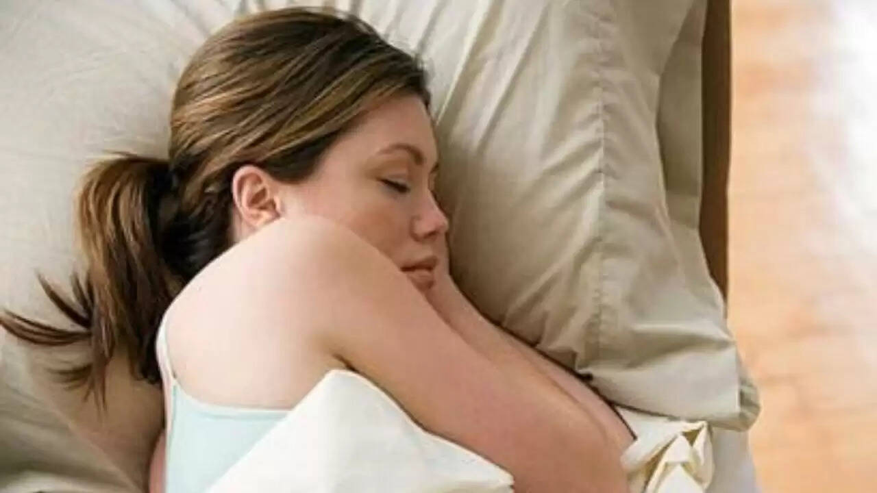 रात में रोशनी में सोने के स्वास्थ्य पर प्रभाव