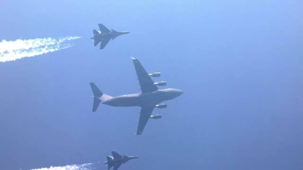 दिल्ली में गणतंत्र दिवस के कारण हवाई यात्रा में बाधाएं