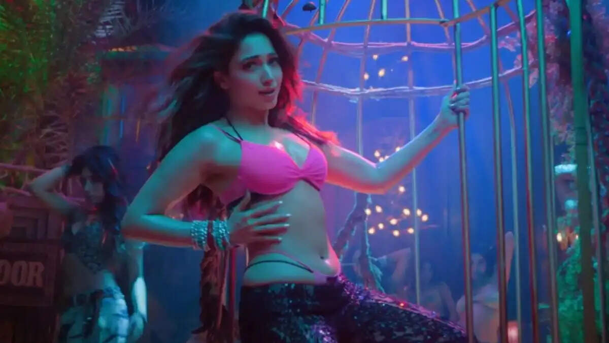 तमन्ना भाटिया का आइटम सॉन्ग: शाहरुख खान की वजह से महज 11 घंटे में हुआ शूट
