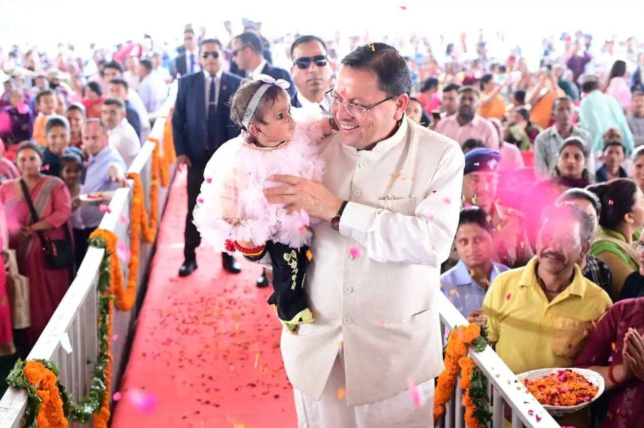 मुख्यमंत्री धामी ने चार साल बेमिसाल कार्यक्रम में विकास की उपलब्धियों का किया जिक्र