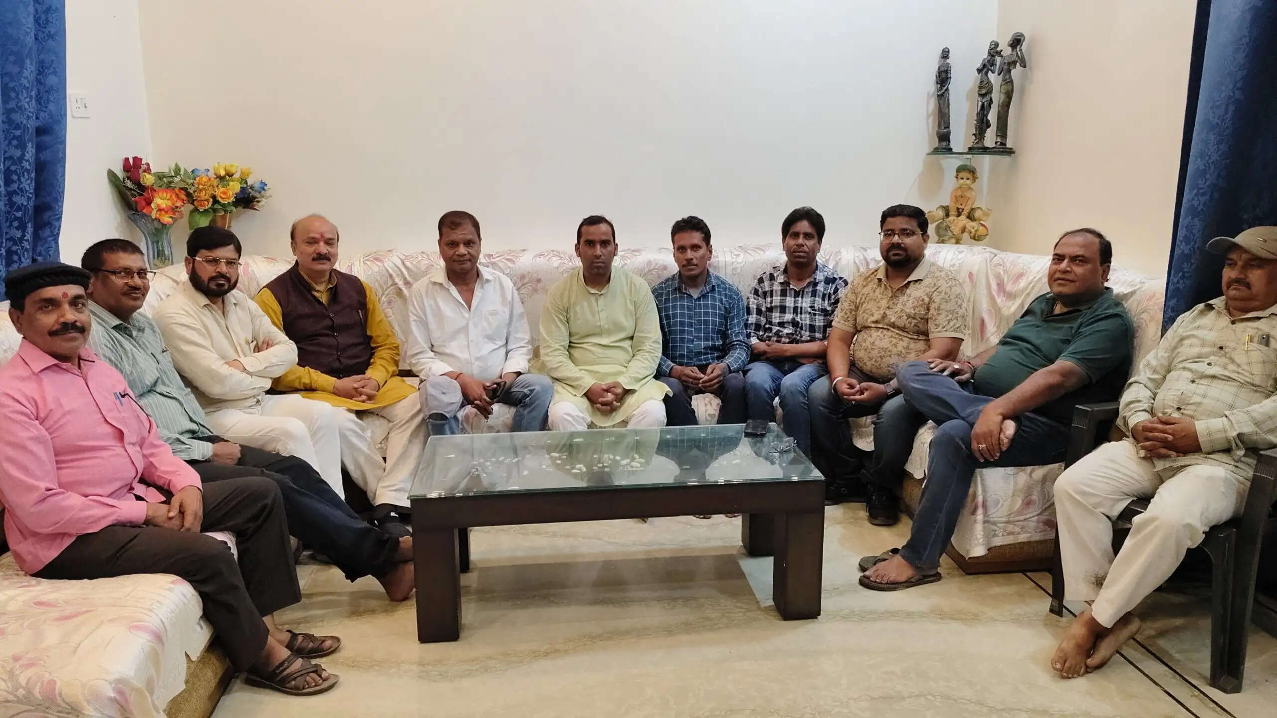 महत्वपूर्ण बैठक में पत्रकारों के हितों की सुरक्षा पर चर्चा