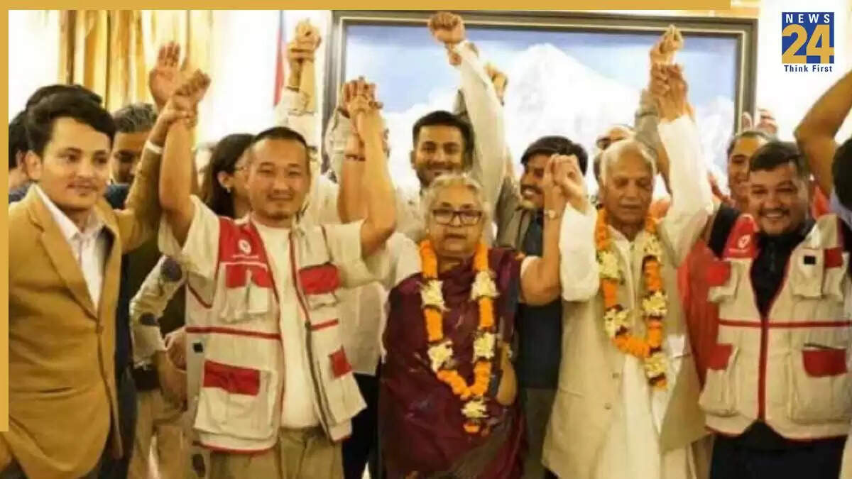 नेपाल की पहली महिला प्रधानमंत्री सुशीला कार्की ने शपथ ली