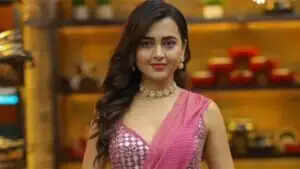 तेजस्वी प्रकाश ने मुंबई में खरीदा नया घर, जानें कीमत और खासियतें