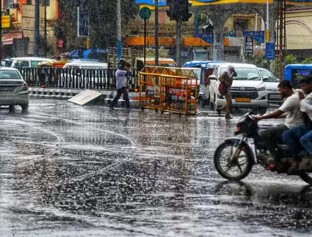 उत्तर प्रदेश में बारिश का अलर्ट: कई जिलों में भारी वर्षा की संभावना