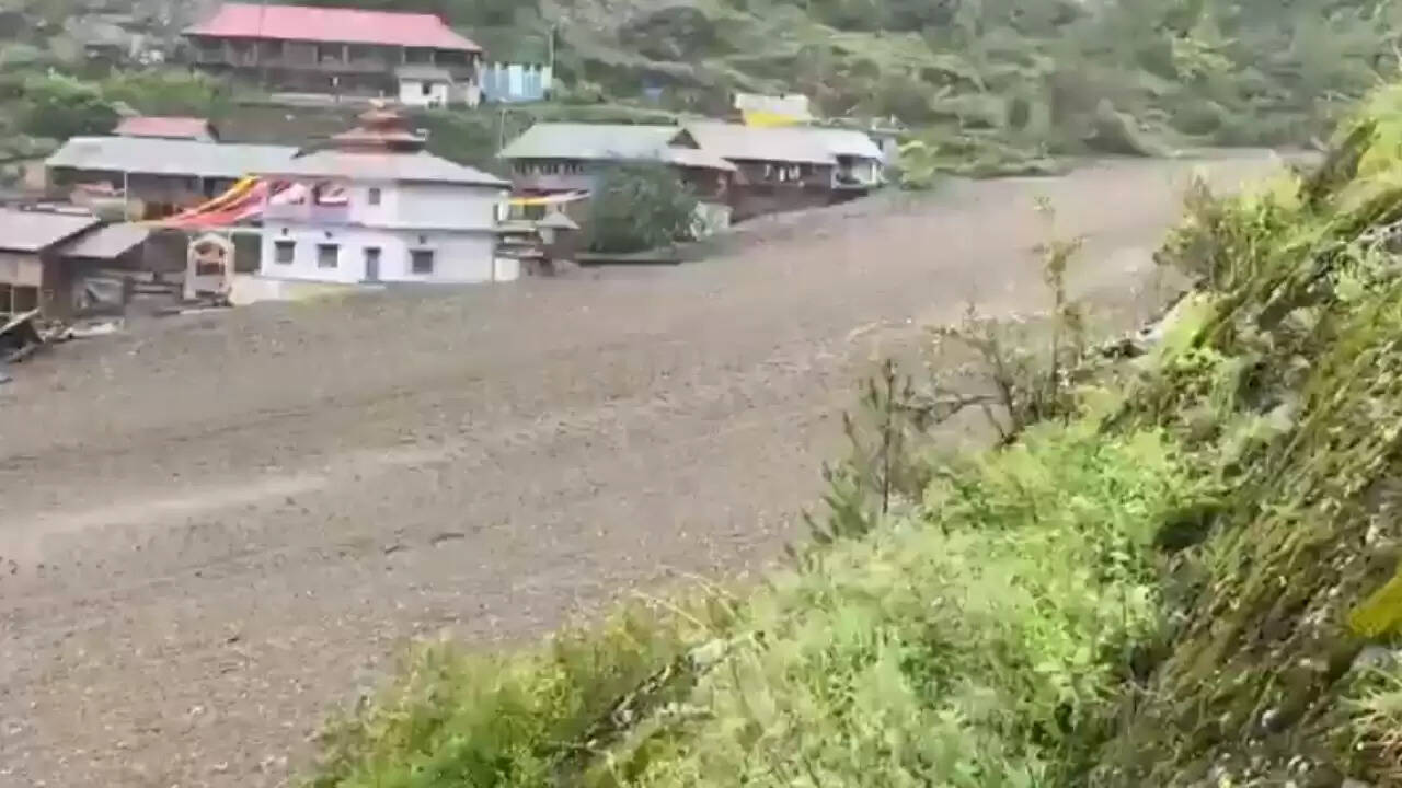 उत्तराखंड में बाढ़ का खतरा: बारिश के बाद नदियों में उफान