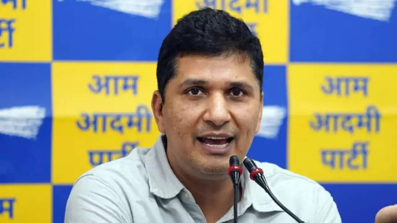 दिल्ली में जलभराव पर आम आदमी पार्टी का भाजपा पर हमला: क्या है असली वजह?