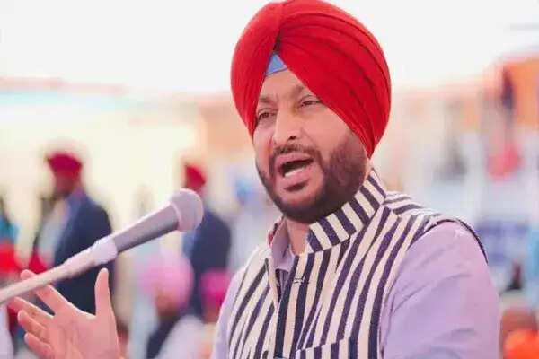 रवनीत सिंह बिट्टू ने पंजाब सरकार के बजट पर उठाए सवाल, महिलाओं को 60,000 रुपये देने की मांग