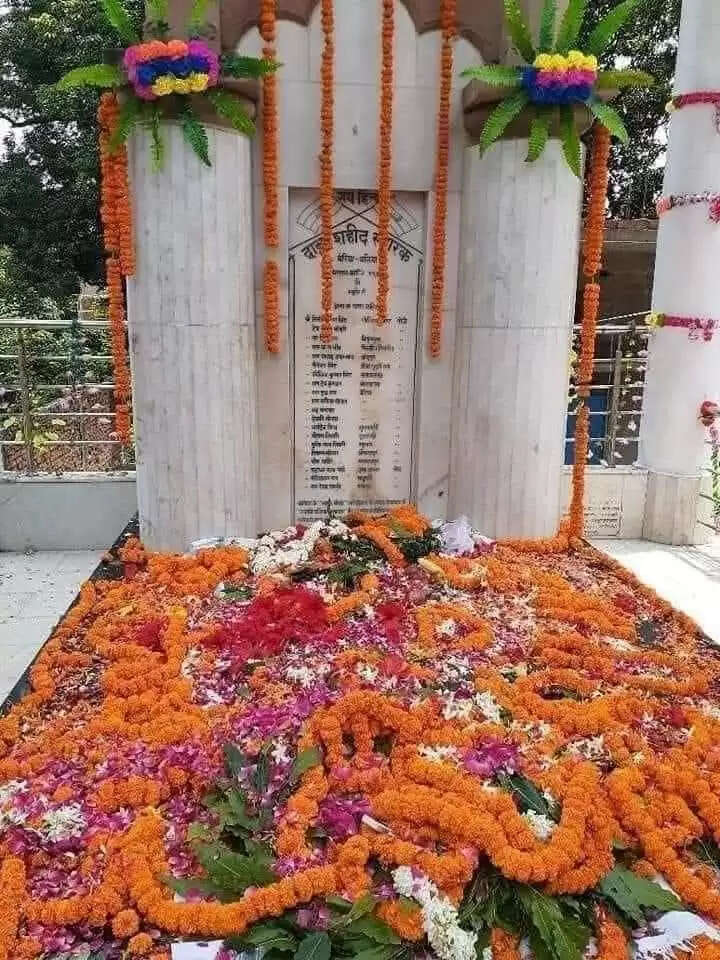 अगस्त क्रांति : अंग्रेज कलेक्टर भाग खड़ा हुआ और बलिया हो गया आजाद