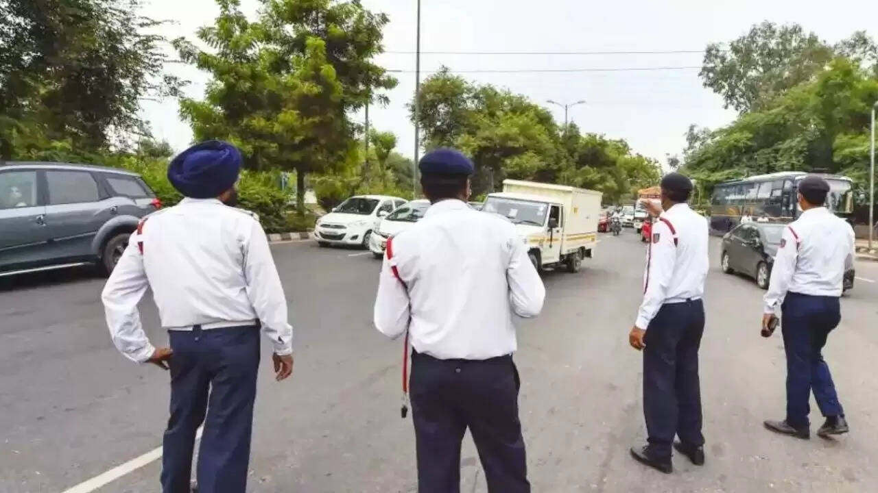 उत्तर प्रदेश में वाहन चालकों के लिए राहत: पुराने ई-चालान अब होंगे स्वतः समाप्त