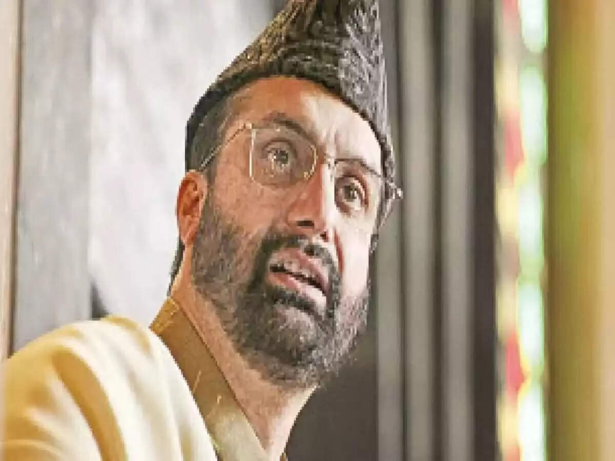 जम्मू-कश्मीर के मीरवाइज उमर फारूक की नजरबंदी पर विवाद