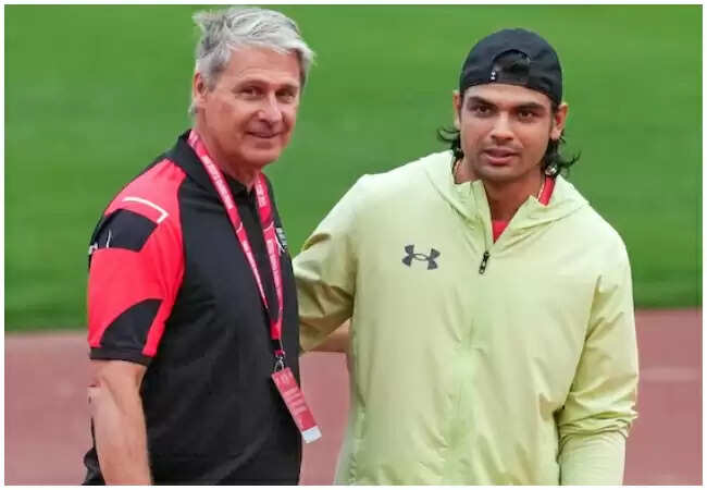 नीरज चोपड़ा ने कोच जान ज़ेलेज़नी के साथ संबंध समाप्त किए
