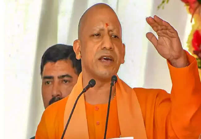 योगी आदित्यनाथ का ग्रामीणों के लिए नया परिवहन उपहार: सस्ती जनता सेवा बसें