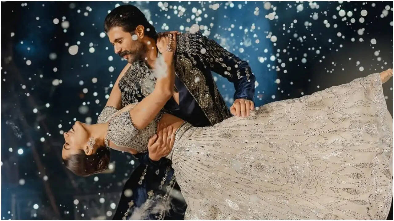 रश्मिका मंदाना और विजय देवरकोंडा की प्री-वेडिंग संगीत की झलकियाँ