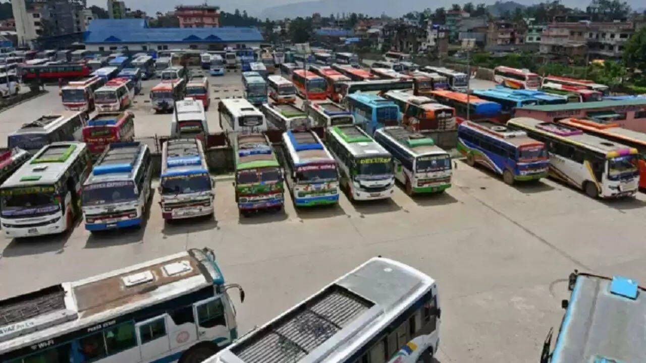 कर्नाटक उच्च न्यायालय के निर्देश पर परिवहन हड़ताल समाप्त