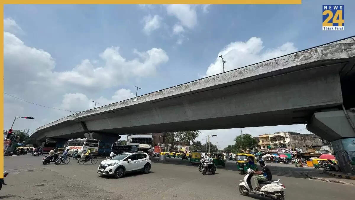 अहमदाबाद में हाटकेश्वर पुल का ध्वंस: 4 करोड़ रुपये में होगा नष्ट