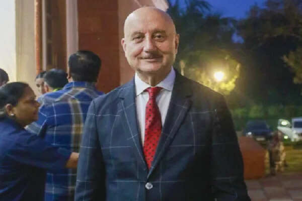 अनुपम खेर की फिल्म 'तन्वी द ग्रेट' को मिला फीप्रेस्की अवॉर्ड, मां का भावुक वीडियो वायरल