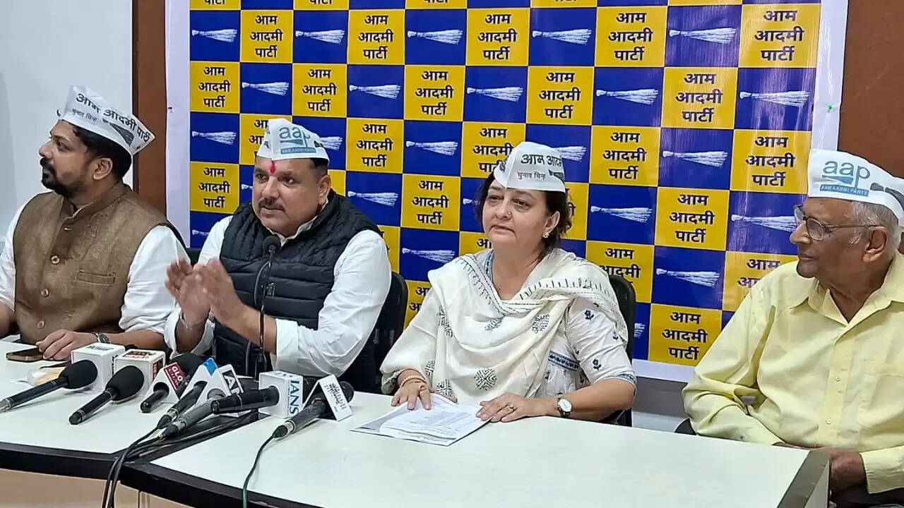 आम आदमी पार्टी ने BMC चुनाव में अपनी ताकत दिखाने का किया ऐलान