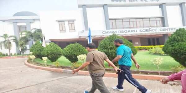 रायपुर : कलेक्टर ने साइंस सेंटर का किया अवलोकन