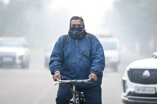 दिल्ली-एनसीआर में वायु गुणवत्ता फिर गंभीर, एक्यूआई रेड जोन में पहुंचा