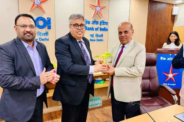 बैंक ऑफ इंडिया ने वरिष्ठ नागरिकों के लिए साइबर धोखाधड़ी पर जागरूकता कार्यक्रम आयोजित किया