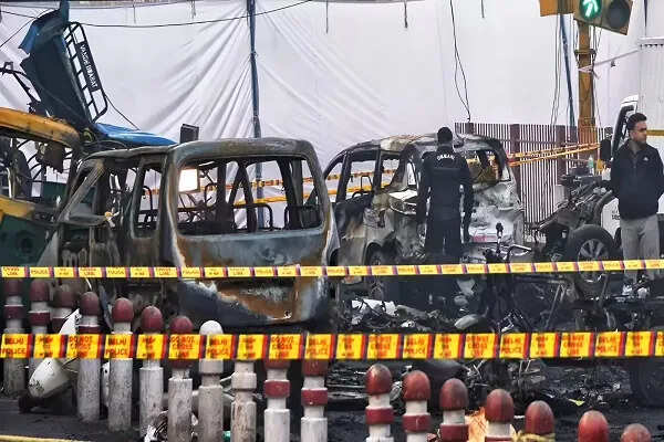 दिल्ली में लाल किला मेट्रो स्टेशन के पास ब्लास्ट मामले में एनआईए ने चार और आरोपियों को गिरफ्तार किया