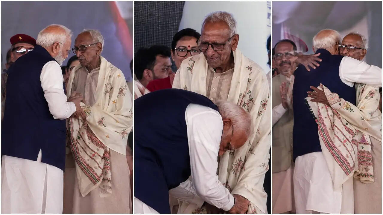 प्रधानमंत्री मोदी का माखनलाल सरकार के प्रति सम्मानजनक पल