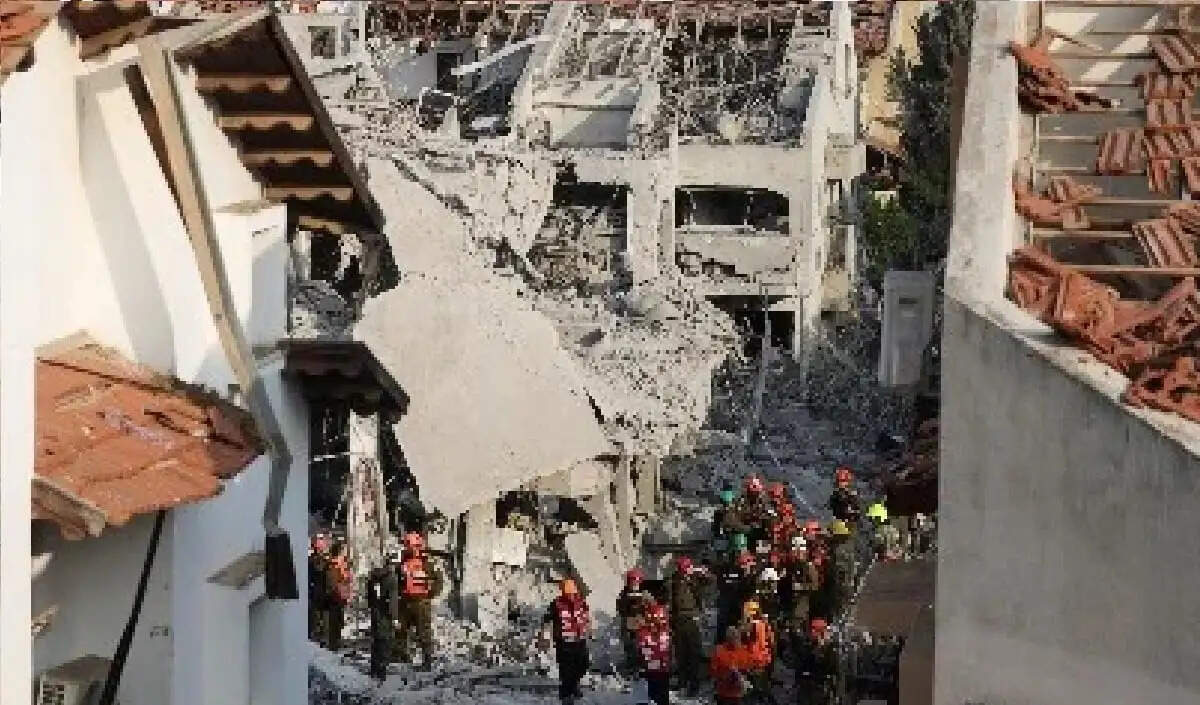 लेबनान में इज़रायल के हमले से मची तबाही, 250 से अधिक लोग मारे गए