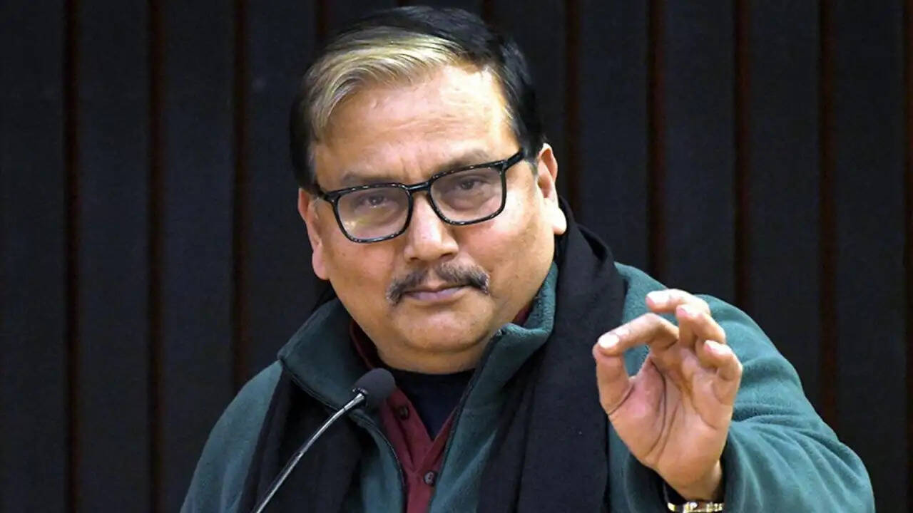 सुप्रीम कोर्ट का बड़ा फैसला: बिहार में वोटर लिस्ट के पुनरीक्षण को दी मंजूरी