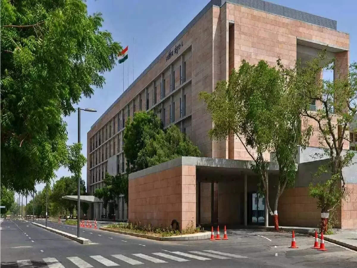 गुजरात में मुख्यमंत्री कार्यालय को बम से उड़ाने की धमकी, सुरक्षा बढ़ाई गई