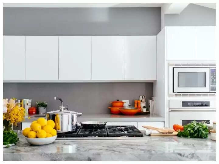 किचन में छिपे घरेलू उपचार: स्वास्थ्य के लिए फायदेमंद सामग्री