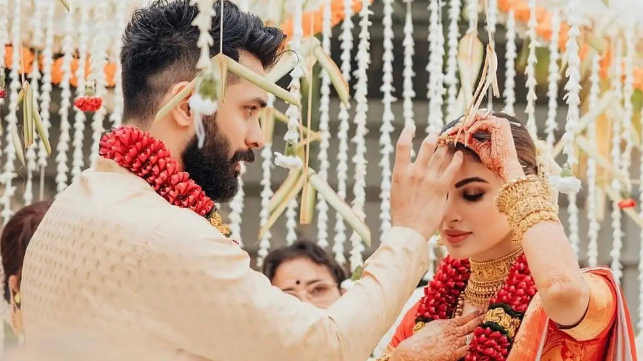 मौनी रॉय और सूरज नांबियर के बीच तलाक की अफवाहें तेज़, फैंस चिंतित