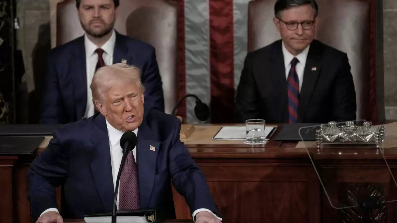 Donald Trump का नया बयान: क्या अमेरिकी अर्थव्यवस्था में सुधार संभव है?