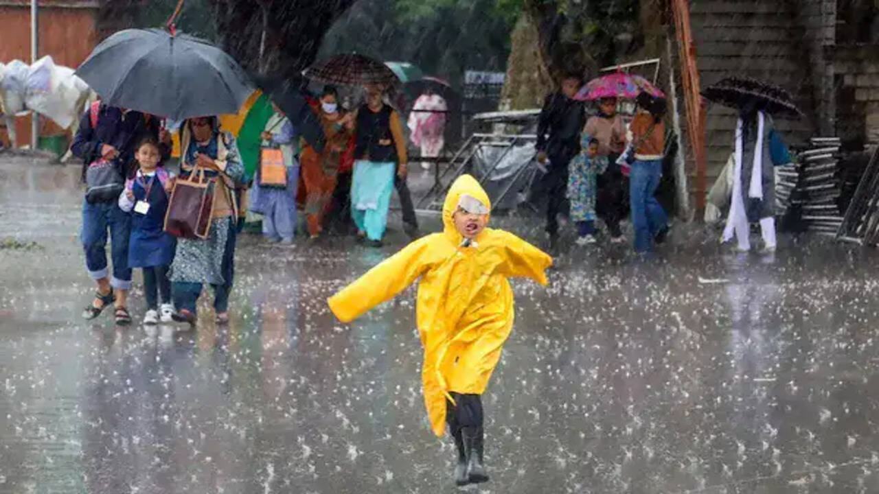 मॉनसून की दस्तक: केरल के बाद चार राज्यों में बारिश की संभावना