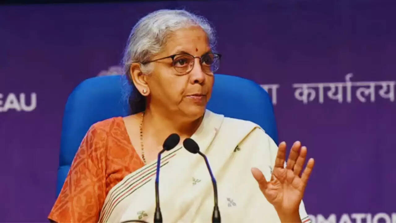 नवरात्रि से पहले GST दरों में कटौती: उपभोक्ताओं को मिलेगी राहत