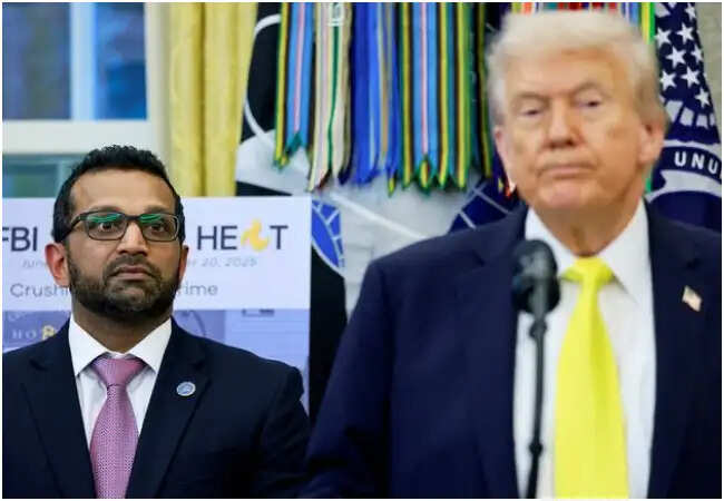 डोनाल्ड ट्रंप के प्रशासन में एफबीआई प्रमुख काश पटेल की बर्खास्तगी की संभावना