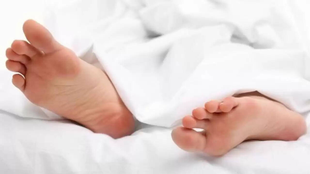 सर्दियों में ठंडे पैरों से राहत पाने के घरेलू उपाय
