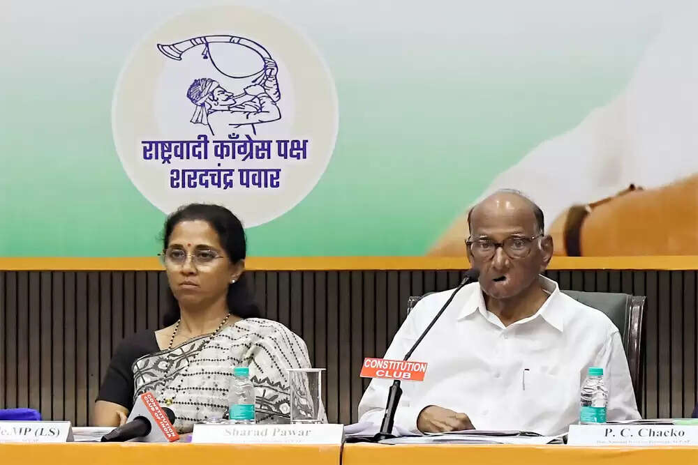 शरद पवार का बड़ा खुलासा: ईवीएम हैकिंग का आरोप और चुनावी गड़बड़ी