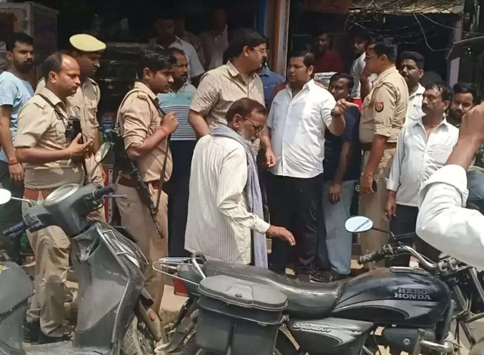 सोनौली में भयंकर आग ने बेकरी को किया तबाह, लाखों का सामान जलकर हुआ खाक