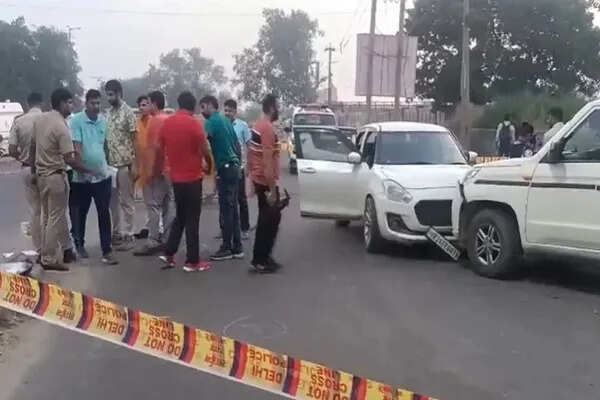 दिल्ली पुलिस और गोगी गैंग के बीच मुठभेड़, तीन बदमाश गिरफ्तार