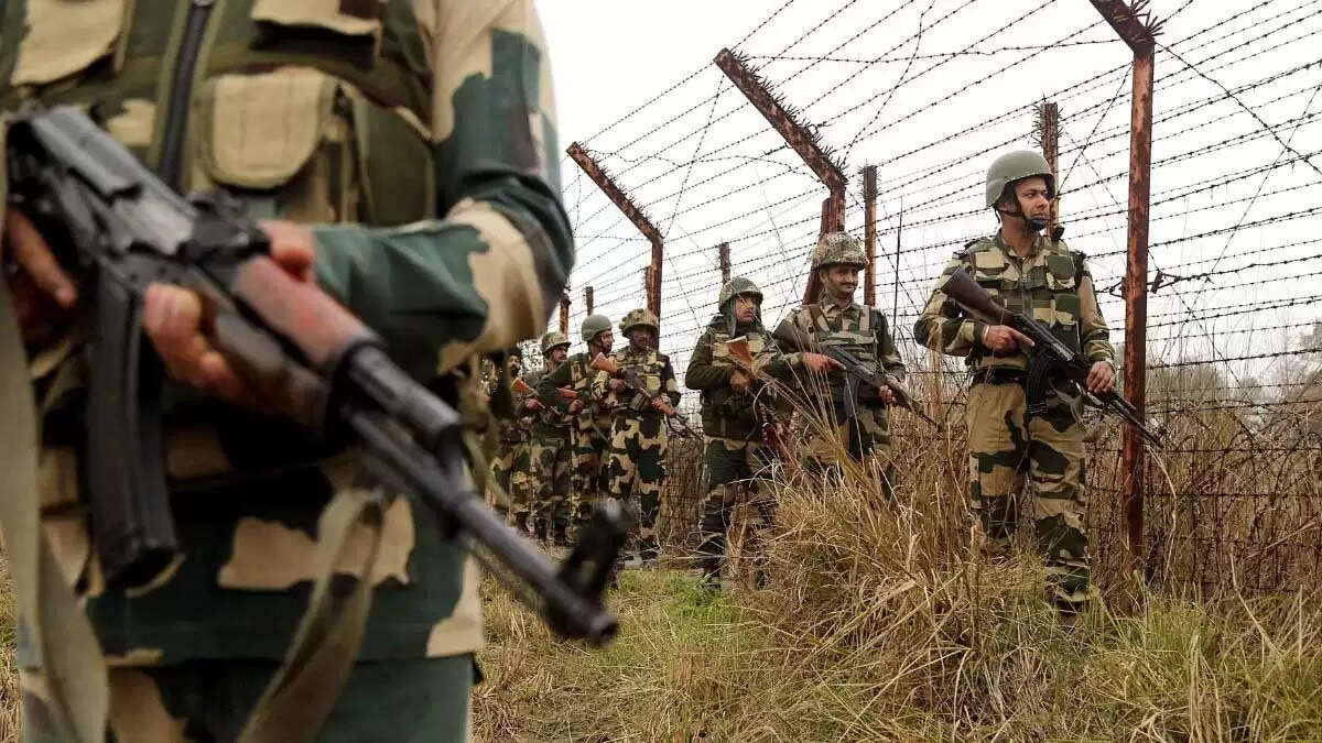भारतीय सेना ने स्वतंत्रता दिवस से पहले LOC पर सुरक्षा को मजबूत किया