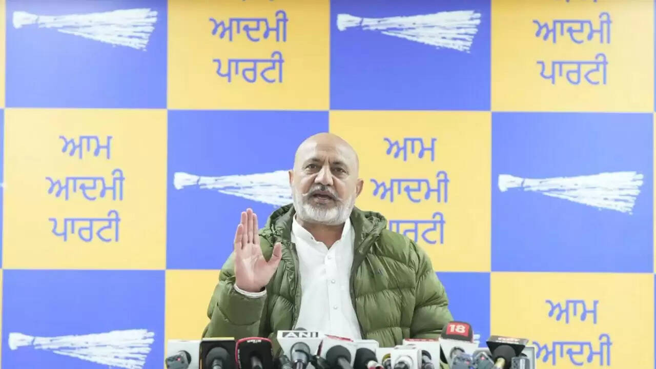 क्या पंजाब में फिर लौटेगा ड्रग्स और गैंगस्टरवाद? AAP ने उठाए गंभीर सवाल